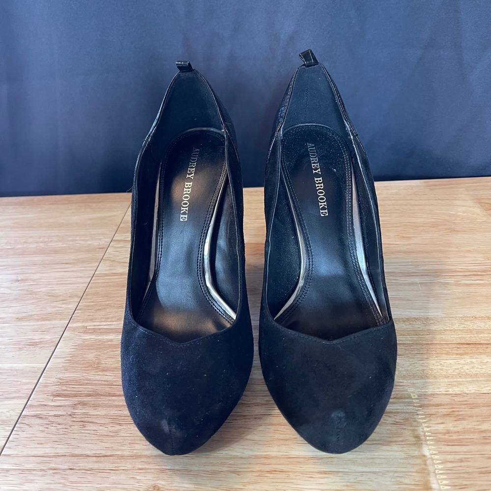 Audrey Brooke Black Suede Croc Embossed Platform Pumps Heels Size 10